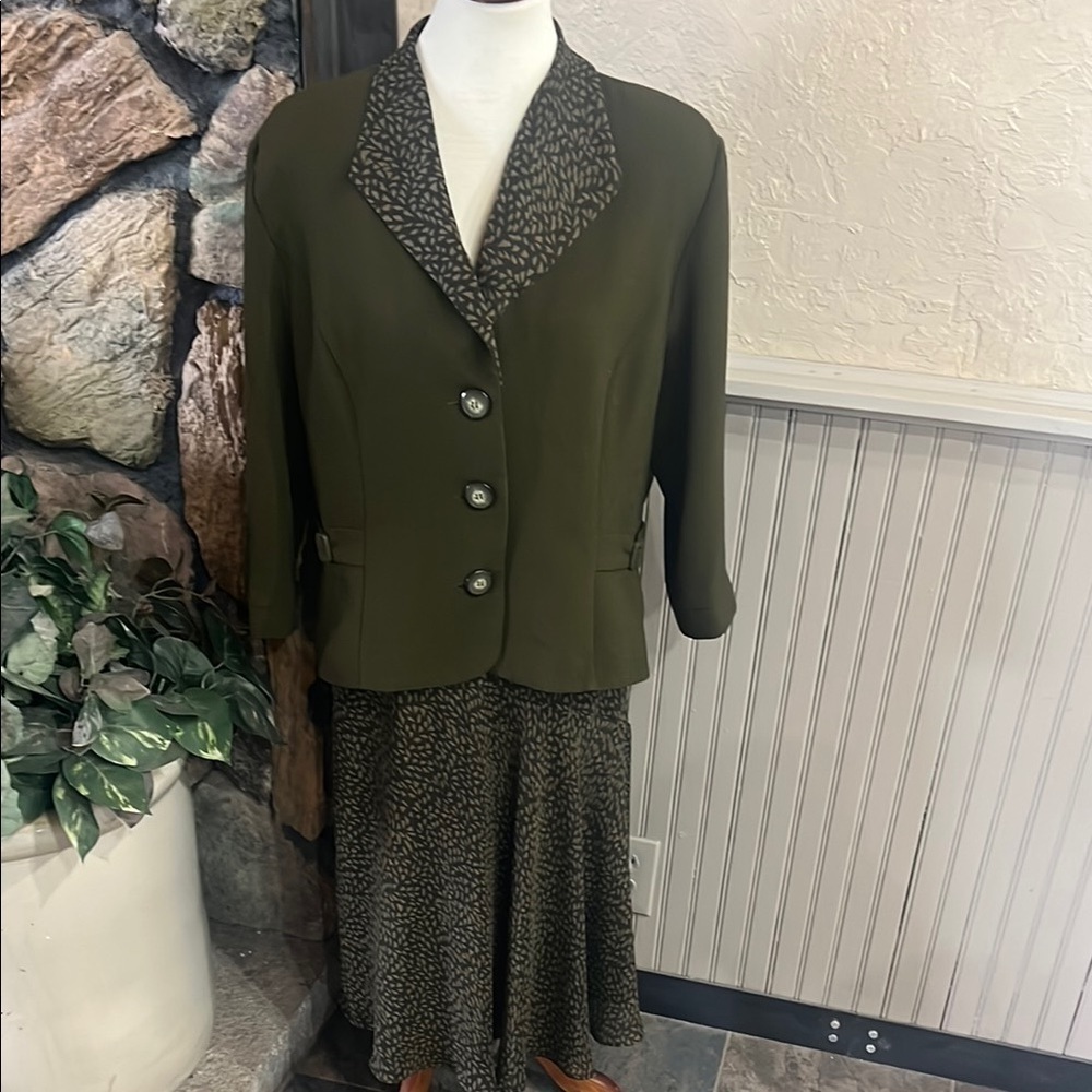 STUDIO 1 Skirt Set